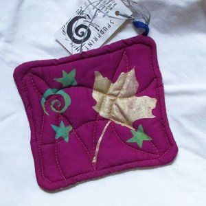 Vintage SPUDPRINTS Leaf Star Graphic Fuchsia Quilted Pot Holder
